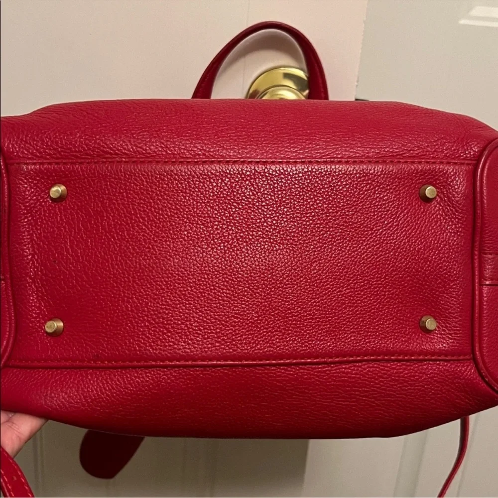 Samantha Thavasa Red Leather Handbag